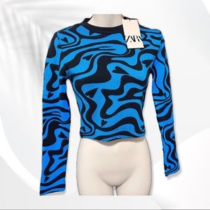 Zara blue squiggly cropped sweater
